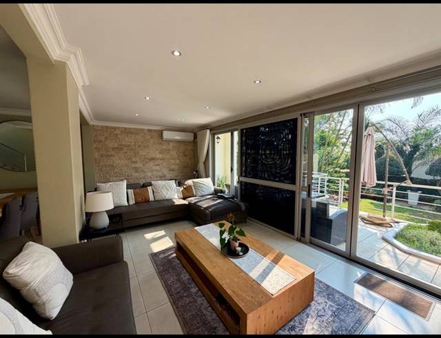 3 BEDROOM TOWNHOUSE FOR SALE IN SUNNINGDALE
